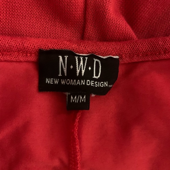 Women’s casual top - Picture 3 of 3